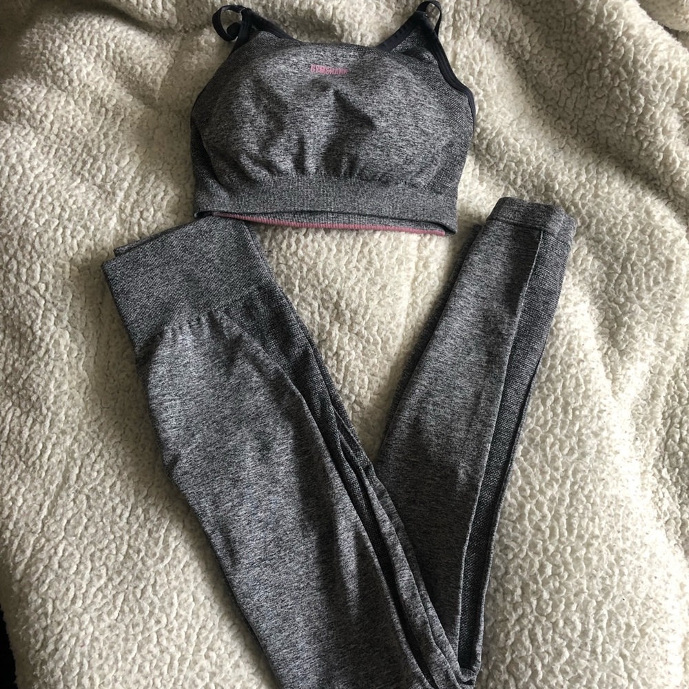 XS - Gymshark FLEX V2 in Charcoal Marl/Dusty Pink